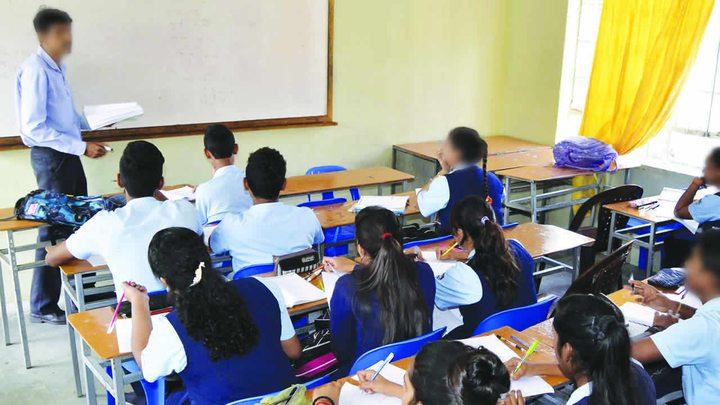 Back to school: Focus on the regulation of mobile devices